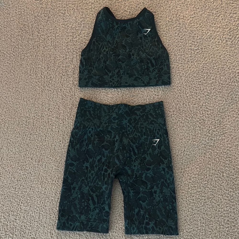 Gymshark Green Adapt Short and Sports Bra Set